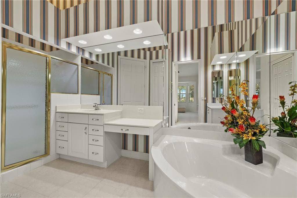 6035 Trophy DR # 103, NAPLES FL 34110-25