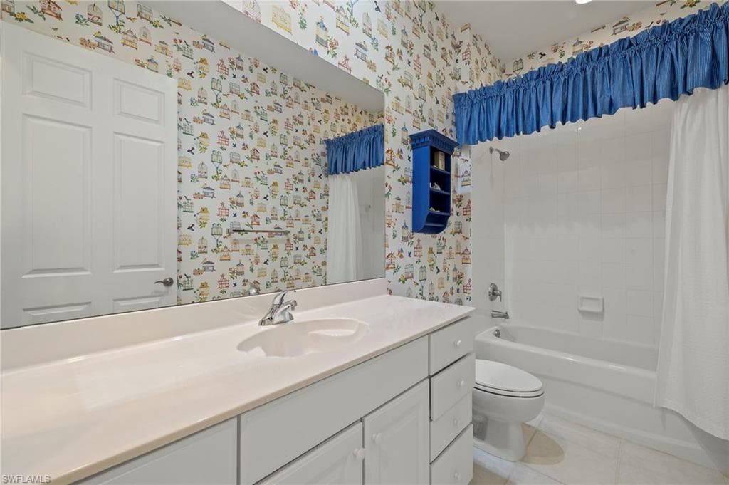 6035 Trophy DR # 103, NAPLES FL 34110-29