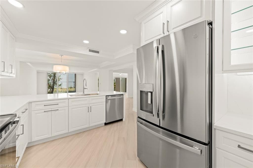 200 Periwinkle WAY # 111, SANIBEL FL 33957-5