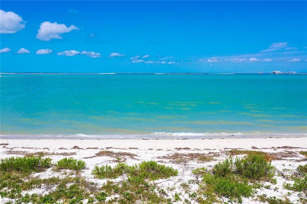 200 Periwinkle WAY # 111, SANIBEL FL 33957-45