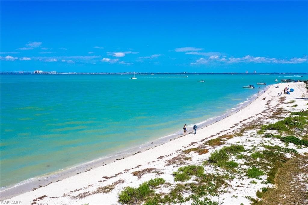 200 Periwinkle WAY # 111, SANIBEL FL 33957-44