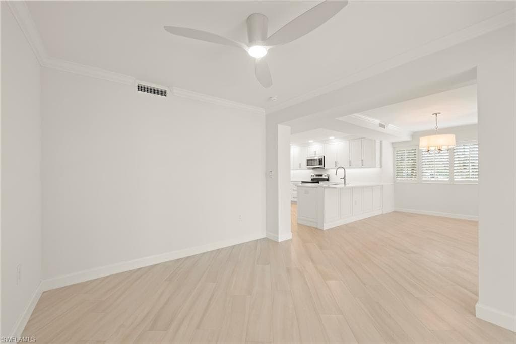 200 Periwinkle WAY # 111, SANIBEL FL 33957-18