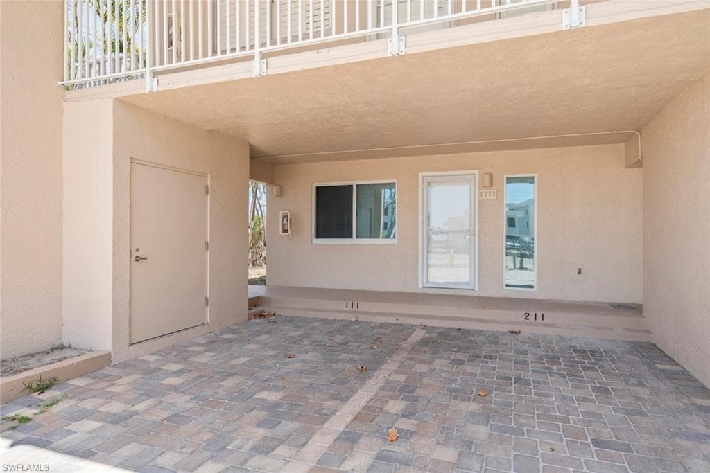 200 Periwinkle WAY # 111, SANIBEL FL 33957-39