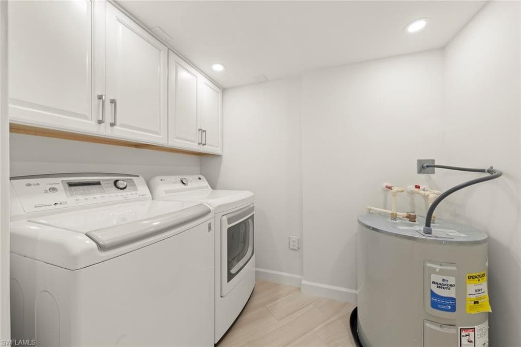 200 Periwinkle WAY # 111, SANIBEL FL 33957-38