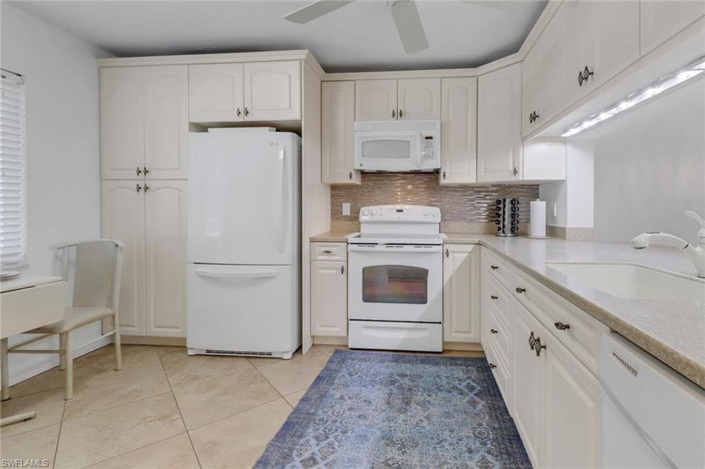 5985 Bloomfield CIR D203-5