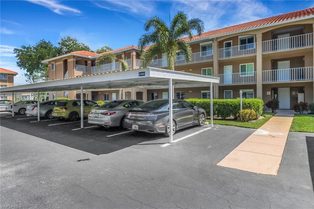5985 Bloomfield CIR D203-19