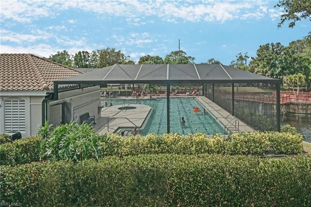 6910 Satinleaf RD N # 204, NAPLES FL 34109-27