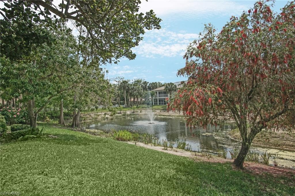 6910 Satinleaf RD N # 204, NAPLES FL 34109-23