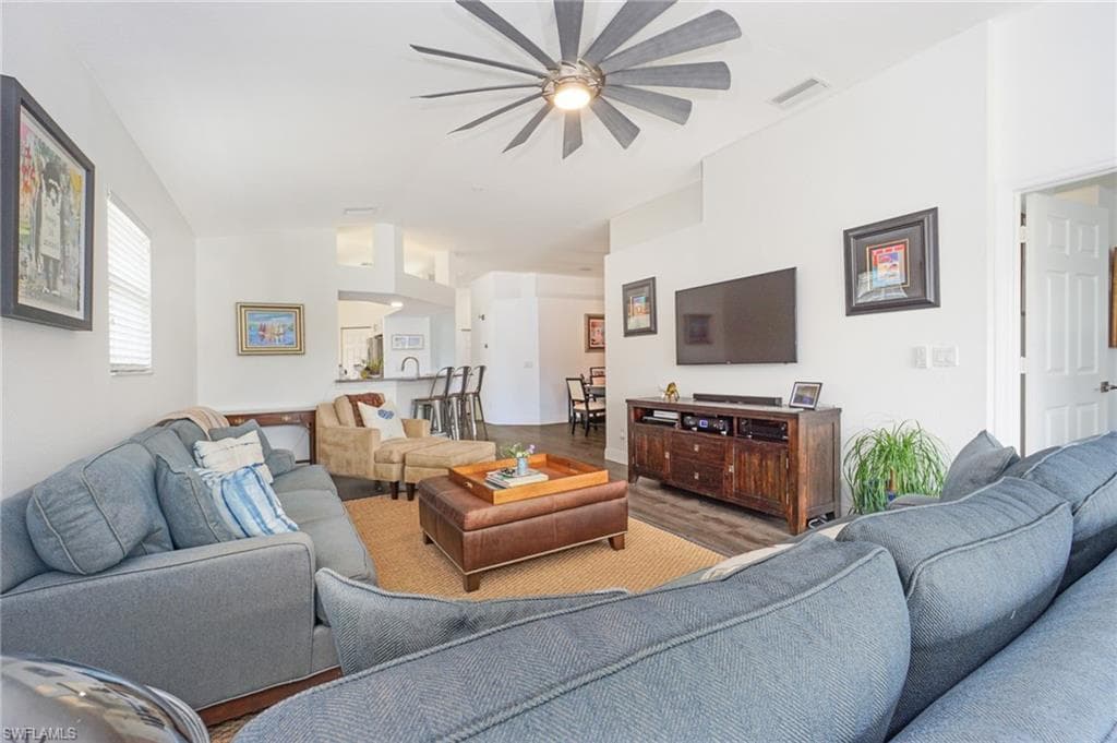 6910 Satinleaf RD N # 204, NAPLES FL 34109-10