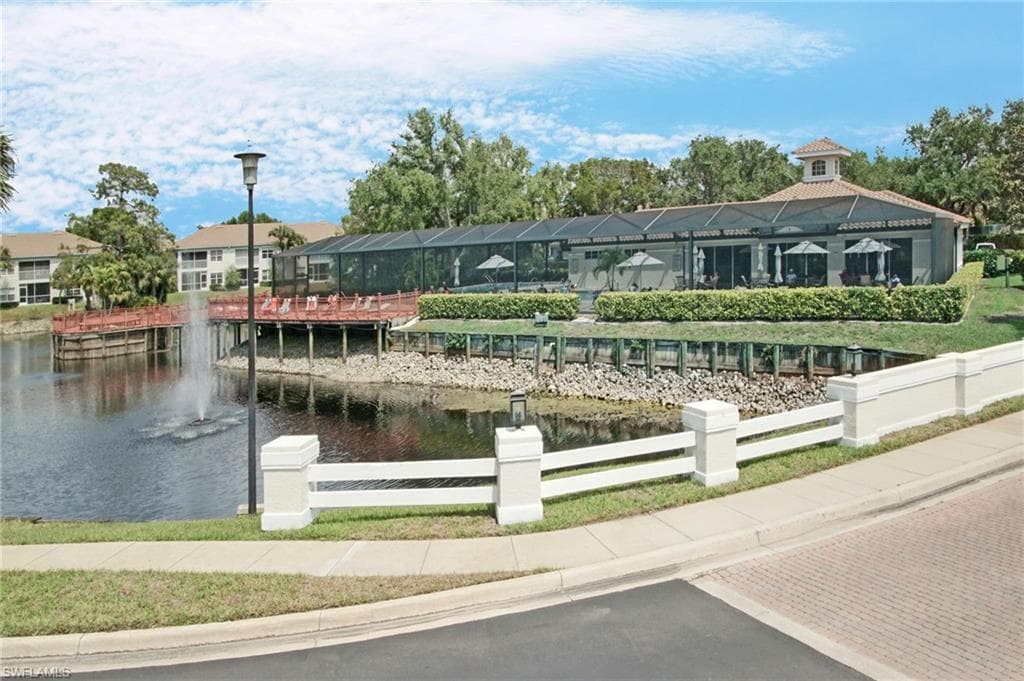 6910 Satinleaf RD N # 204, NAPLES FL 34109-28