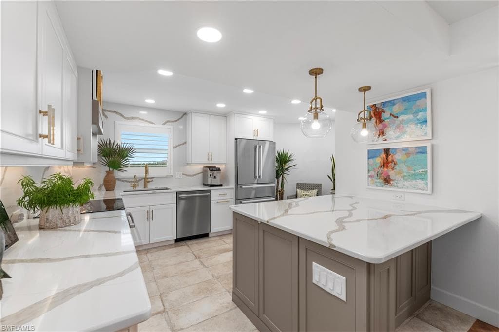 12945 Vanderbilt DR # 409, NAPLES FL 34110-9