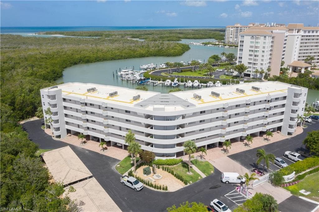 12945 Vanderbilt DR # 409, NAPLES FL 34110-43