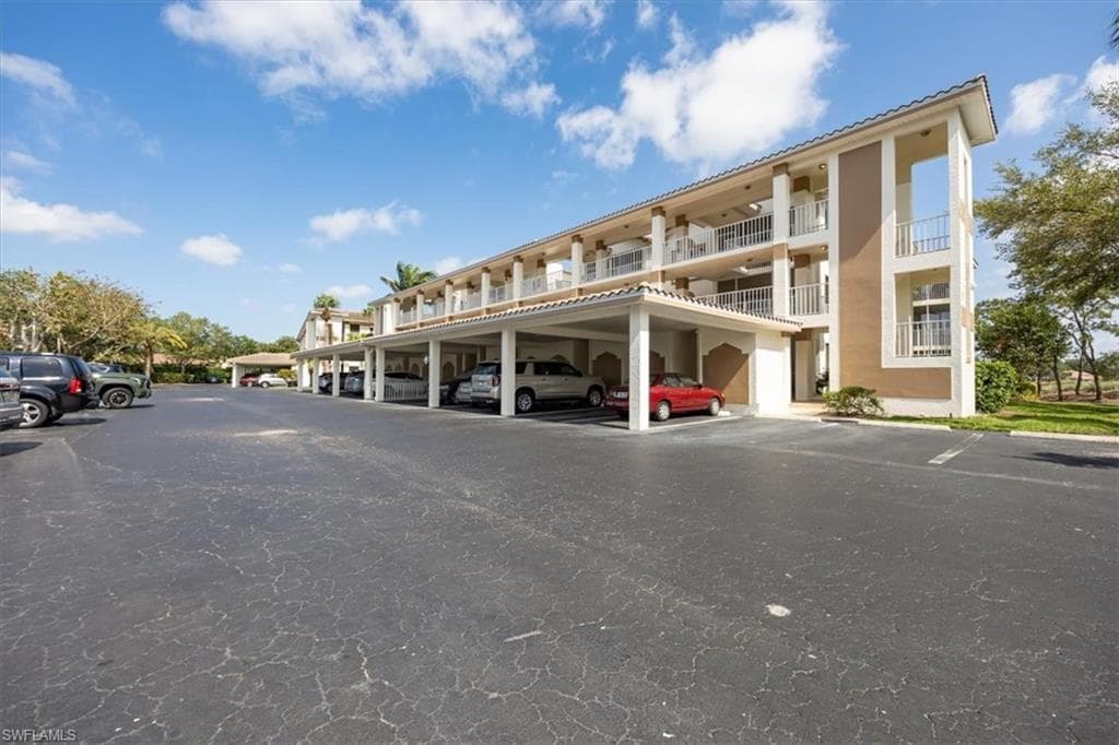 6025 Chardonnay LN # 103, NAPLES FL 34119-4