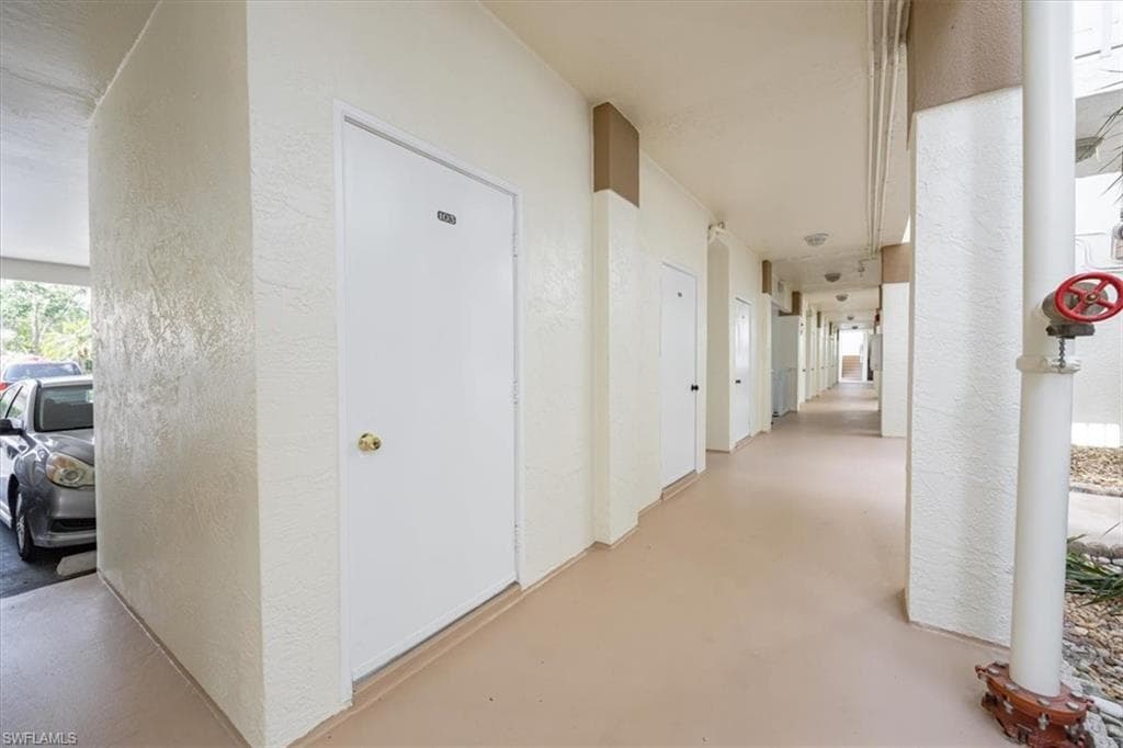 6025 Chardonnay LN # 103, NAPLES FL 34119-33