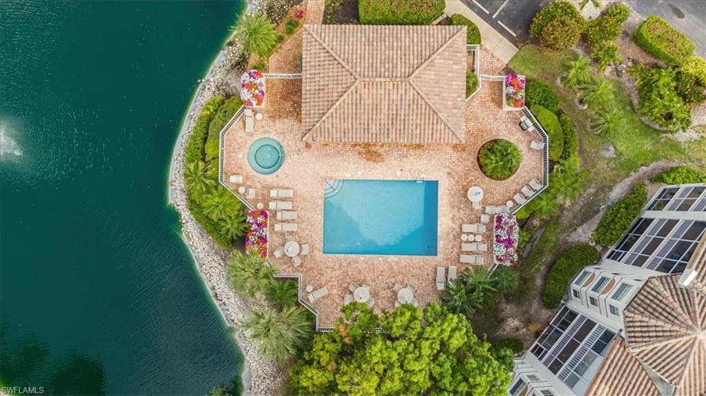 6025 Chardonnay LN # 103, NAPLES FL 34119-44