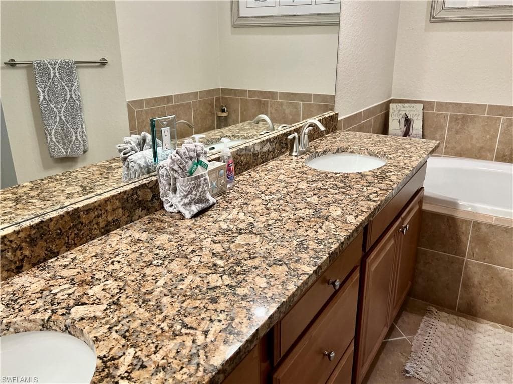 9484 Casoria CT # 202, NAPLES FL 34113-22