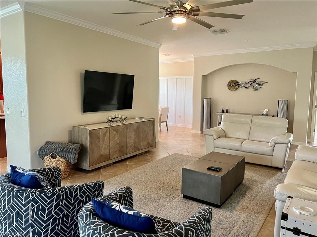 9484 Casoria CT # 202, NAPLES FL 34113-12