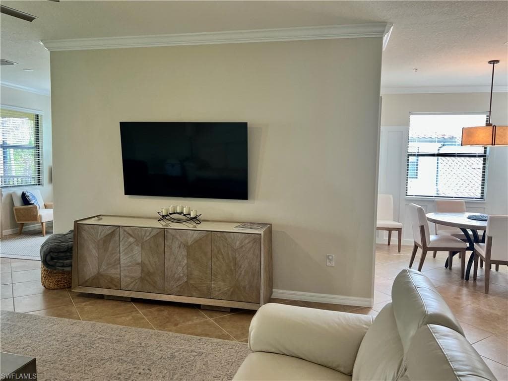 9484 Casoria CT # 202, NAPLES FL 34113-6