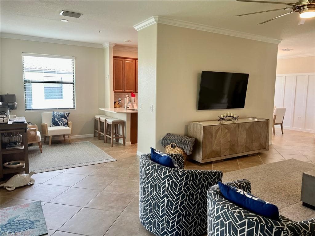 9484 Casoria CT # 202, NAPLES FL 34113-8