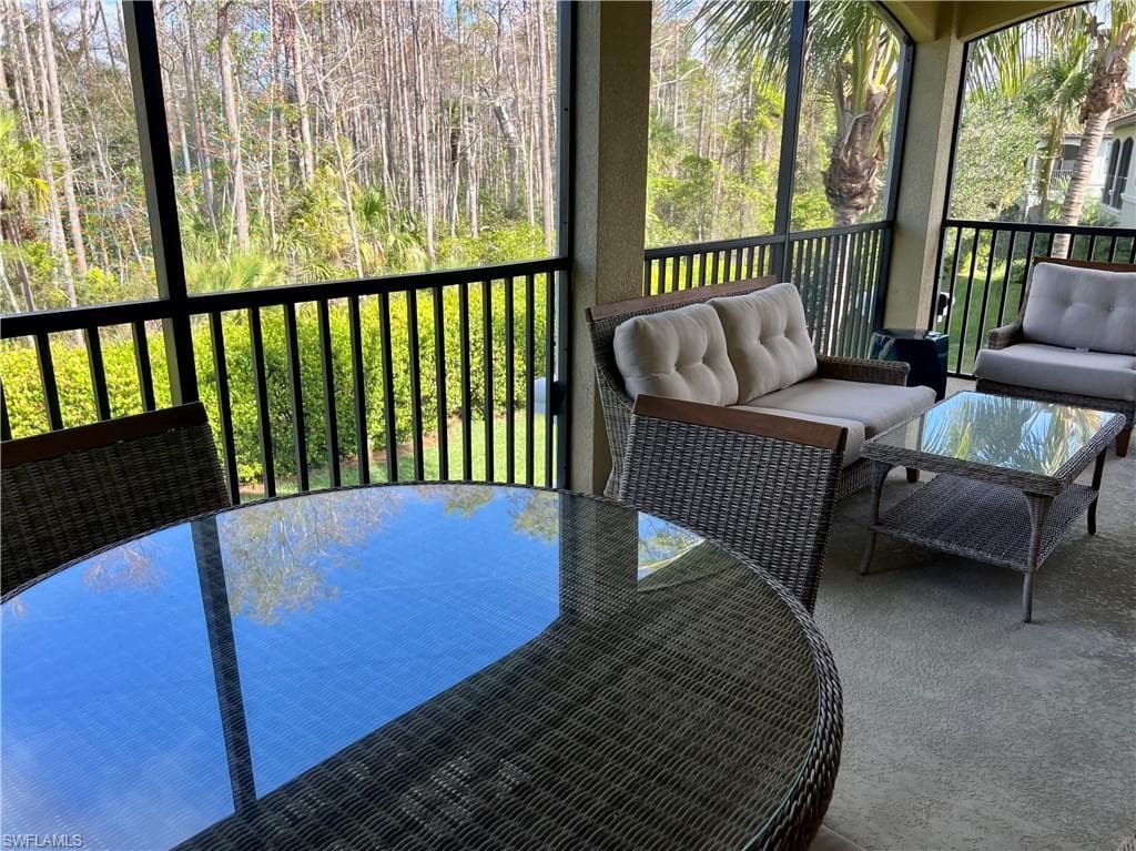 9484 Casoria CT # 202, NAPLES FL 34113-29