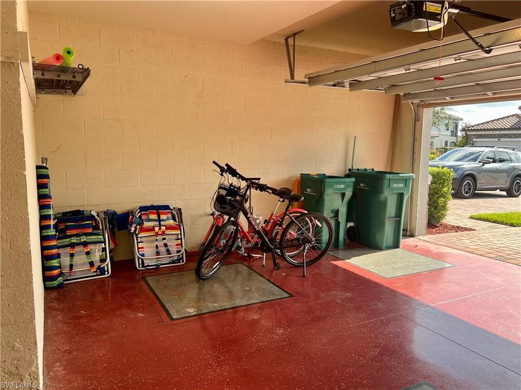 9484 Casoria CT # 202, NAPLES FL 34113-33