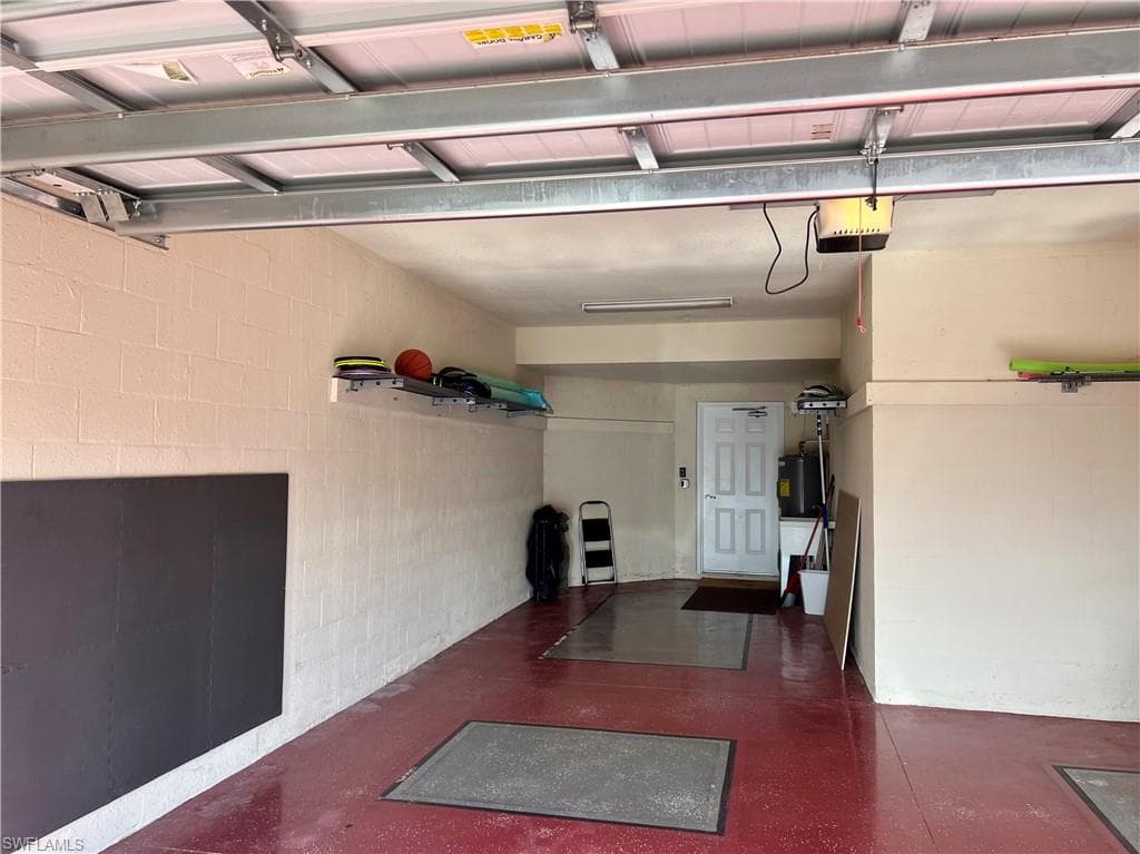 9484 Casoria CT # 202, NAPLES FL 34113-32