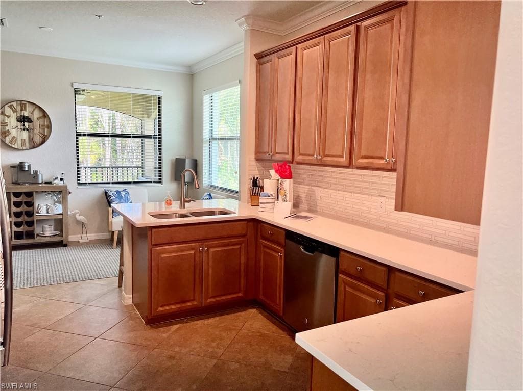 9484 Casoria CT # 202, NAPLES FL 34113-7