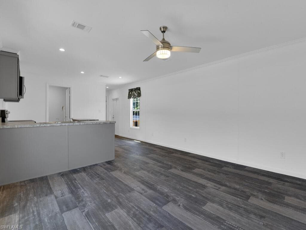 21190 Cypress Park CIR, ESTERO FL 33928-1