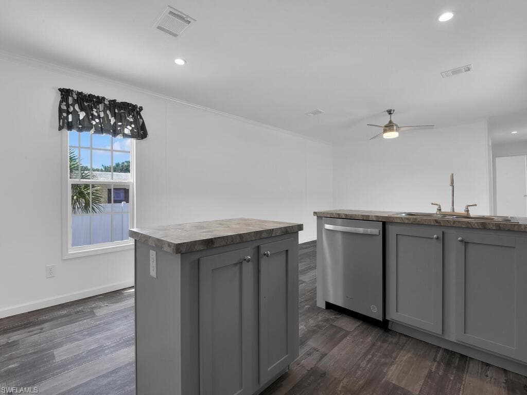 21190 Cypress Park CIR, ESTERO FL 33928-4