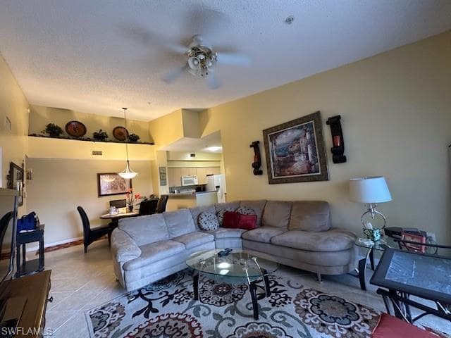 1190 Reserve WAY # 302, NAPLES FL 34105-1