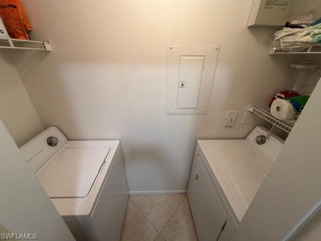 1190 Reserve WAY # 302, NAPLES FL 34105-9