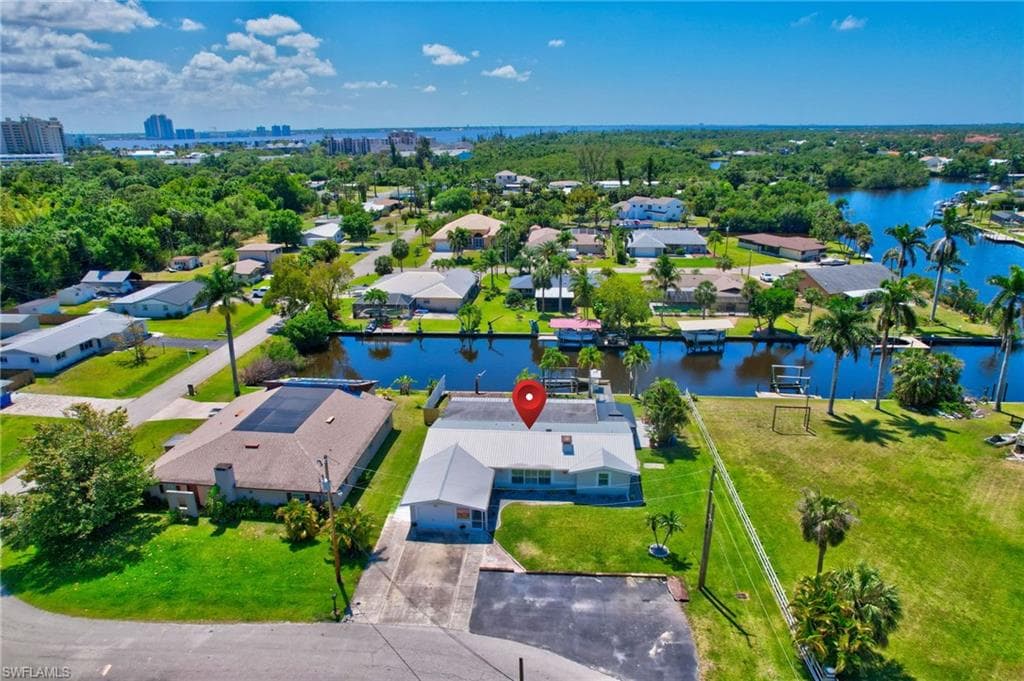 1230 Betmar BLVD, NORTH FORT MYERS FL 33903-41