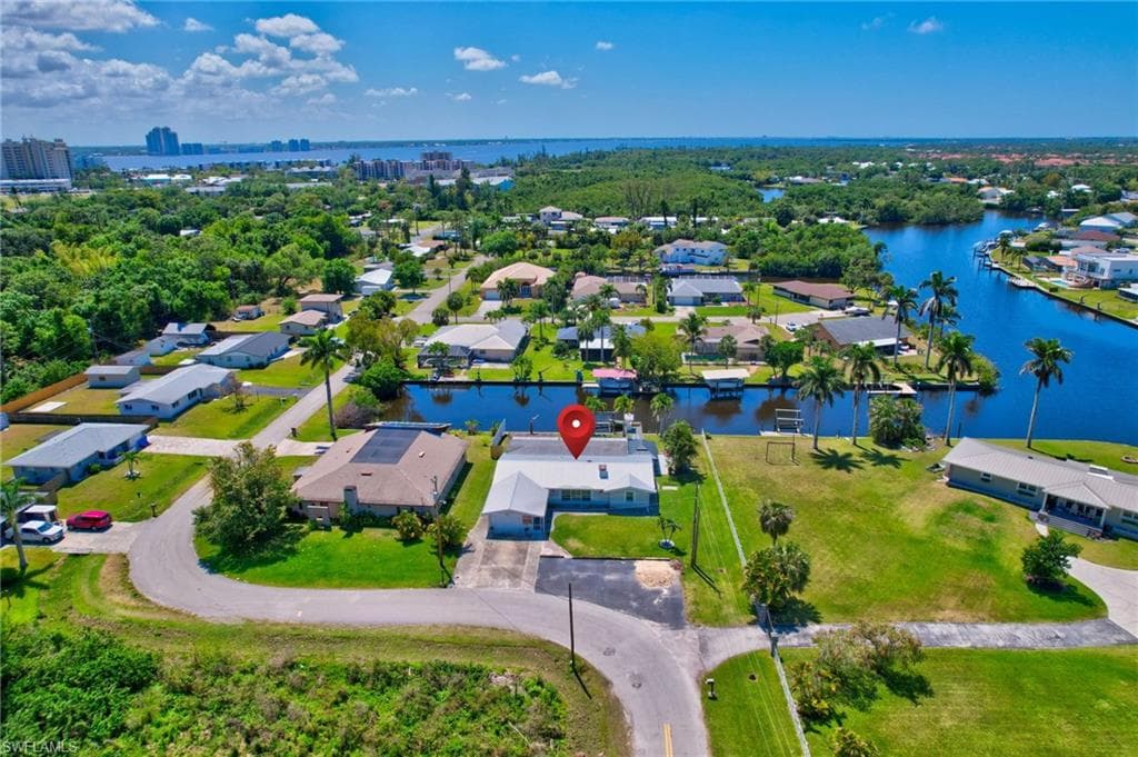 1230 Betmar BLVD, NORTH FORT MYERS FL 33903-42