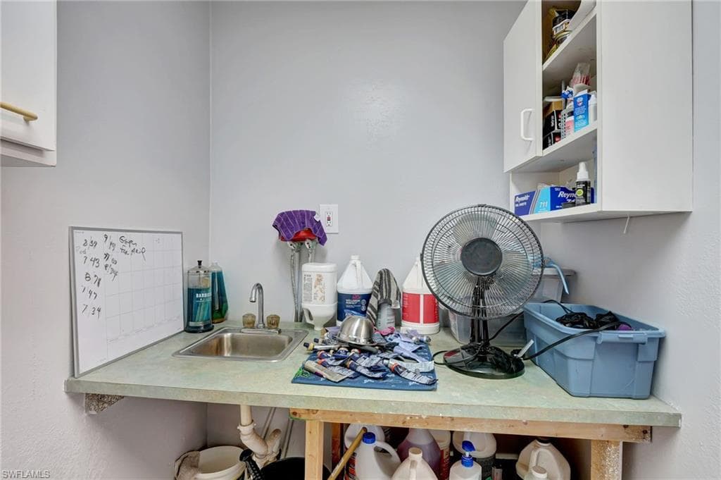 1230 Betmar BLVD, NORTH FORT MYERS FL 33903-29