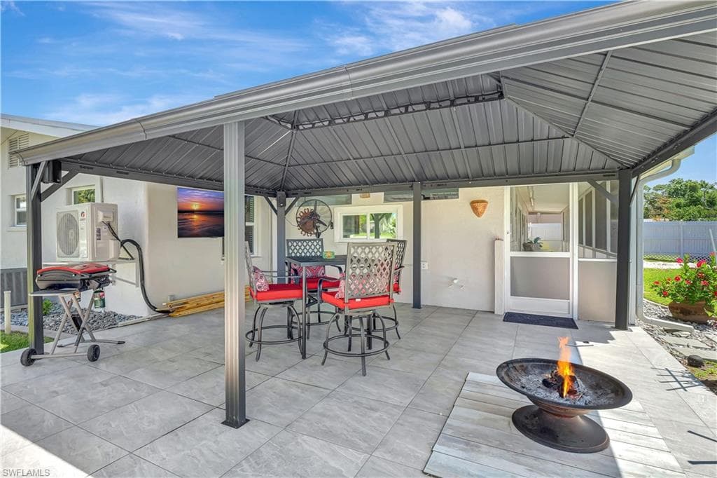 1230 Betmar BLVD, NORTH FORT MYERS FL 33903-30