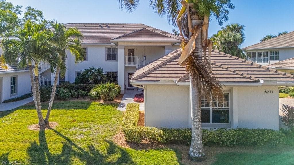 8251 Grand Palm DR # 3, ESTERO FL 33967-5
