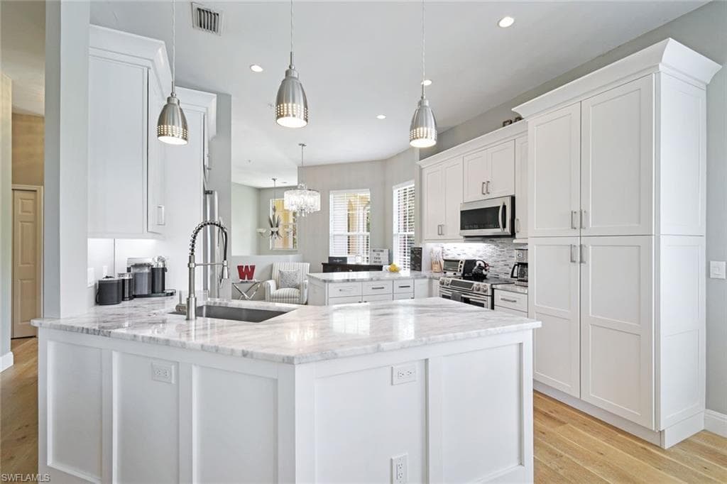 898 Egrets RUN # 201, NAPLES FL 34108-7