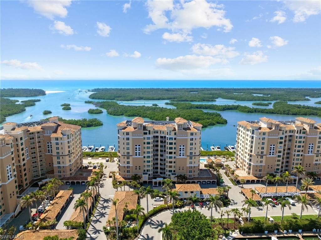 435 DOCKSIDE DR # A804, NAPLES FL 34110-45