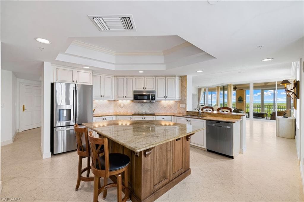 435 DOCKSIDE DR # A804, NAPLES FL 34110-16