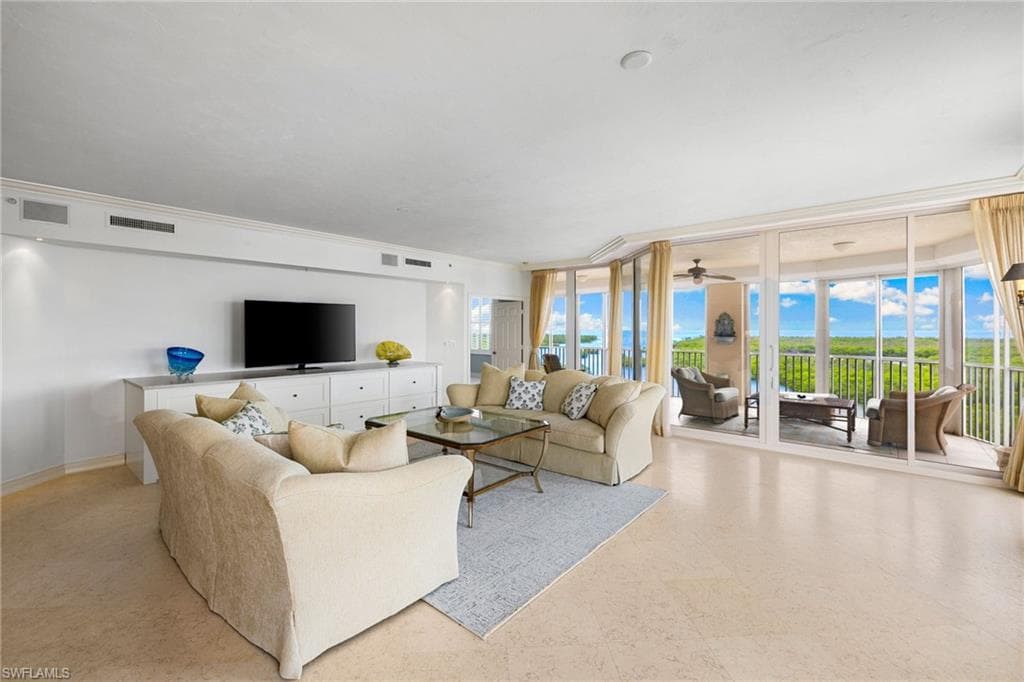 435 DOCKSIDE DR # A804, NAPLES FL 34110-9