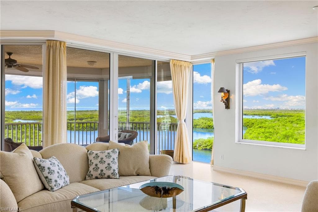 435 DOCKSIDE DR # A804, NAPLES FL 34110-13