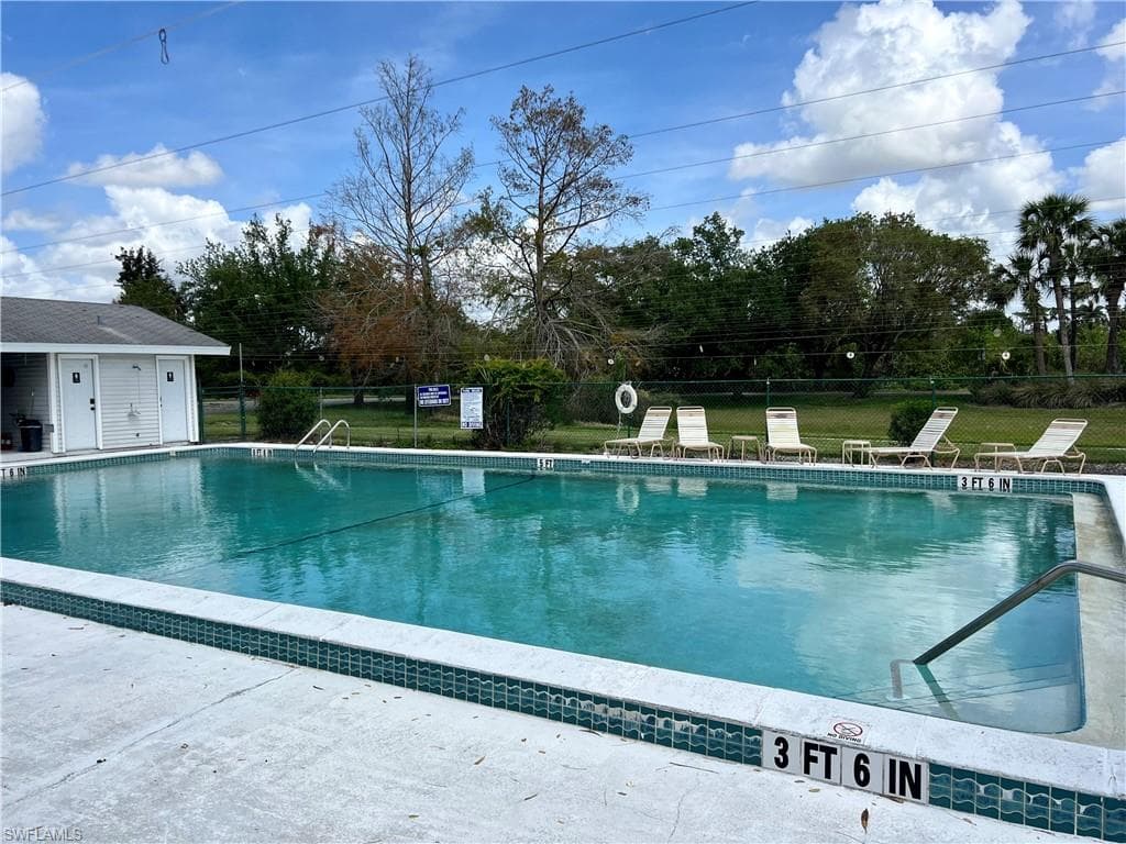 1055 Palm AVE # 222, NORTH FORT MYERS FL 33903-25