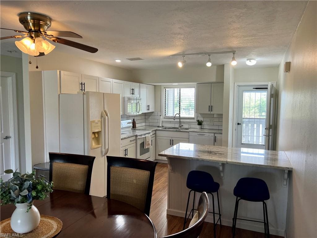 1055 Palm AVE # 222, NORTH FORT MYERS FL 33903-3