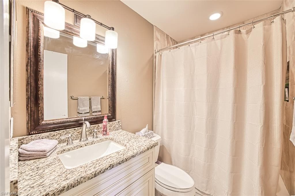 120 Gledhill CT, FORT MYERS FL 33919-16