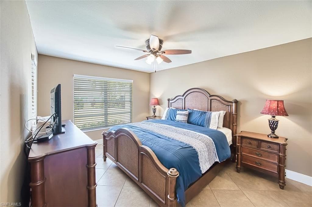 120 Gledhill CT, FORT MYERS FL 33919-10