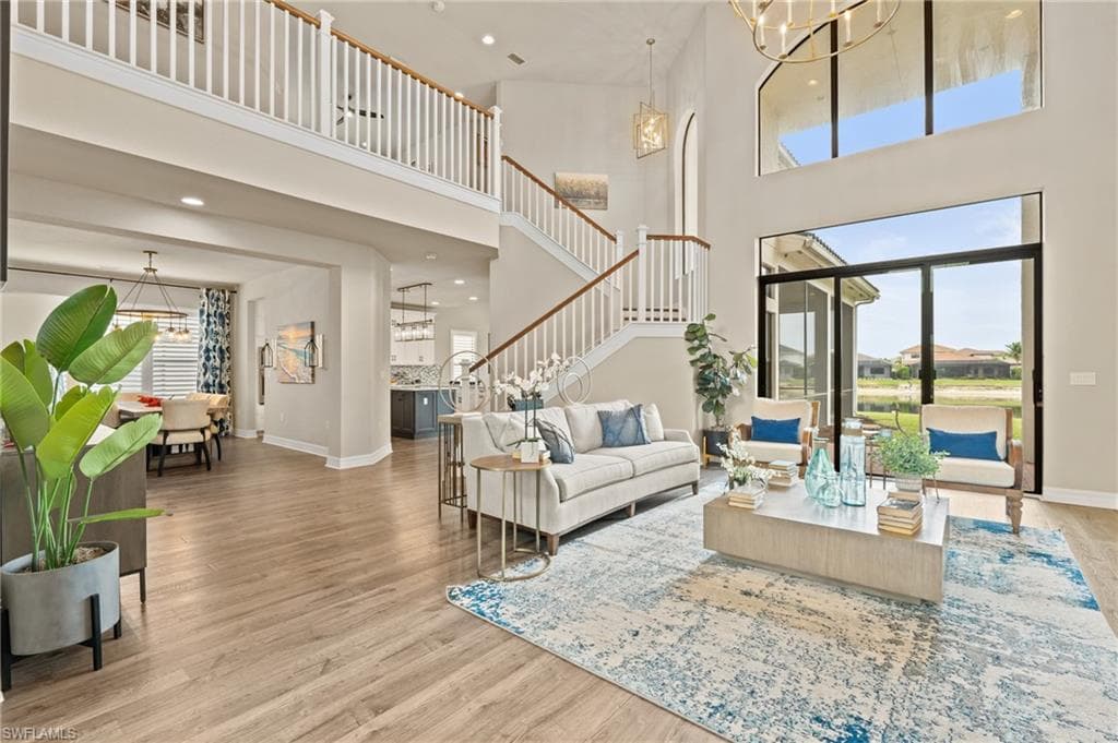 4644 Azalea DR, NAPLES FL 34119-2