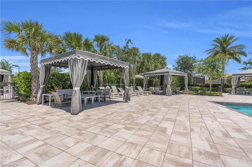 4644 Azalea DR, NAPLES FL 34119-42