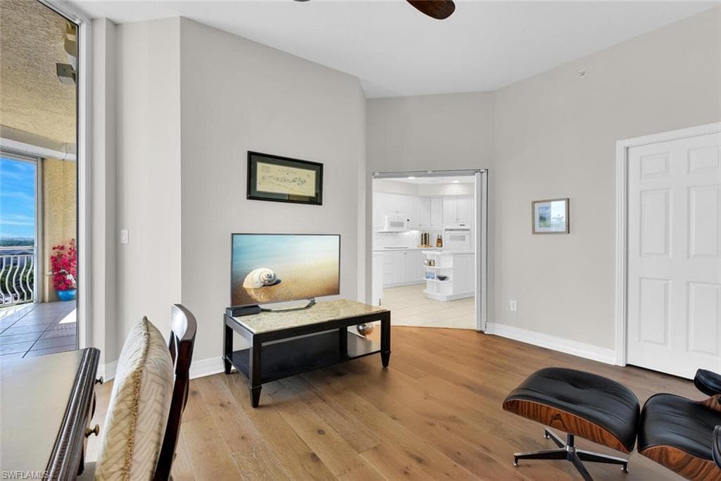 425 Dockside DR # 1, NAPLES FL 34110-25