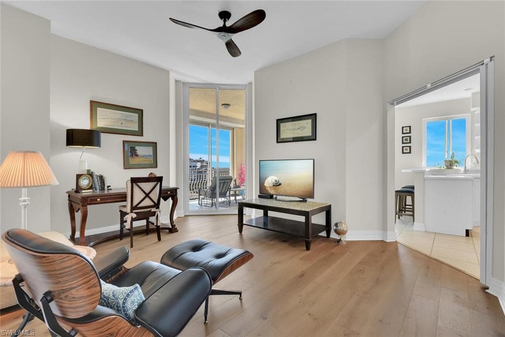 425 Dockside DR # 1, NAPLES FL 34110-23