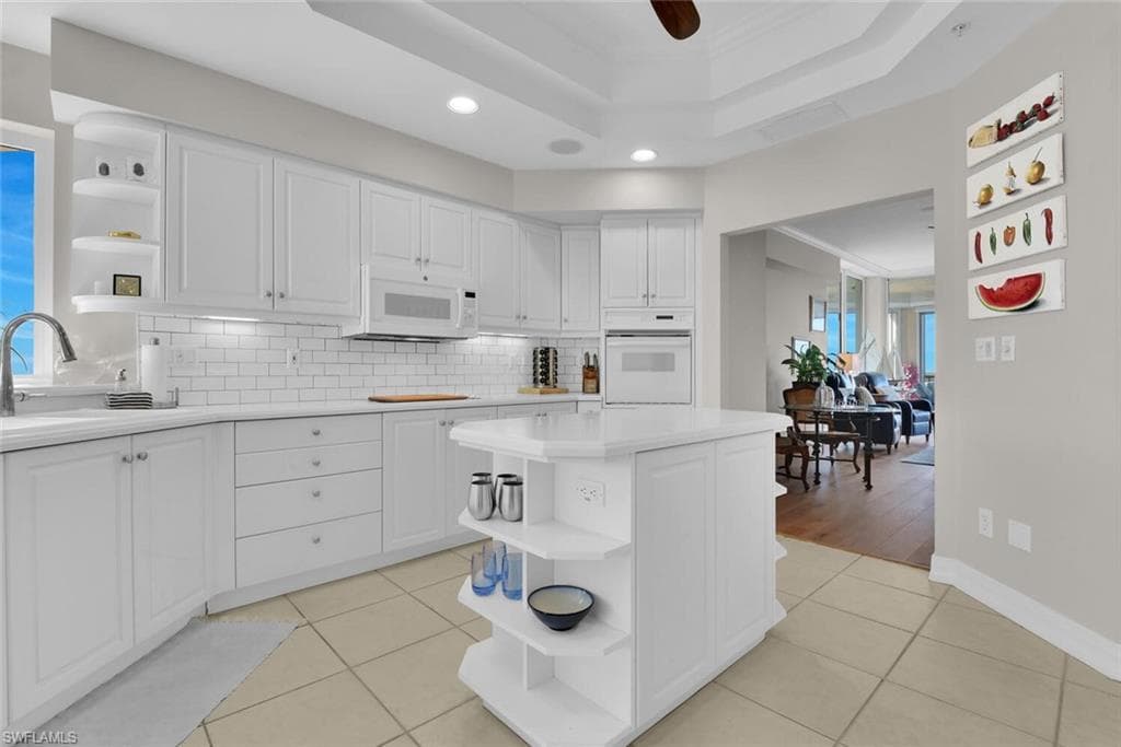 425 Dockside DR # 1, NAPLES FL 34110-9